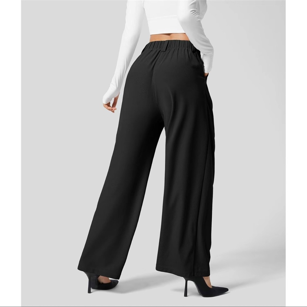 Halara Flex High Waisted Plicated Side Pocket
Wide Leg Waffle Work Pants
